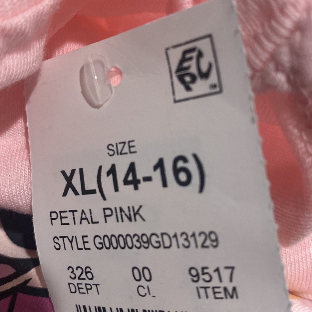 Girls Disney shirt Never Stop dreaming Minnie Mouse size XL 14-16 new - Picture 3 of 3